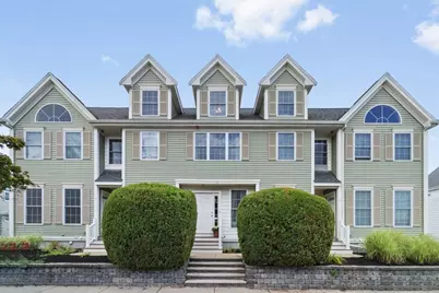 9 Russell St #3, Waltham, MA 02453 - Photo 1