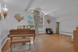 126 Upper Gore Rd, Webster, MA 01570 - Photo 10