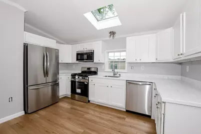 13 Madeline St, Wareham, MA 02538 - Photo 14