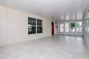 13 Madeline St, Wareham, MA 02538 - Photo 32