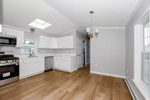 13 Madeline St, Wareham, MA 02538 - Photo 16