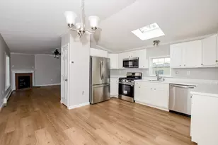 13 Madeline St, Wareham, MA 02538 - Photo 18