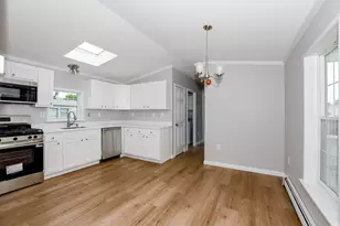 13 Madeline St, Wareham, MA 02538 - Photo 16
