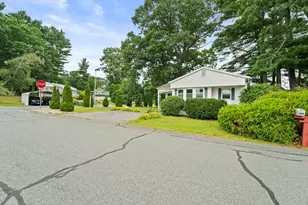 31 Beechwood Rd, Halifax, MA 02338 - Photo 4