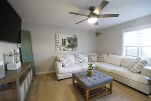 152 E Bacon St, Plainville, MA 02762 - Photo 4
