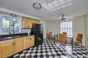 9 Wrentham St, Boston, MA 02124 - Photo 14