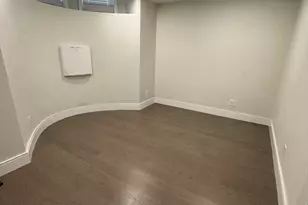 535 Newbury St, Boston, MA 02215 - Photo 16