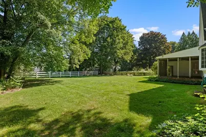 28 Kenilworth Rd, Shrewsbury, MA 01545 - Photo 6