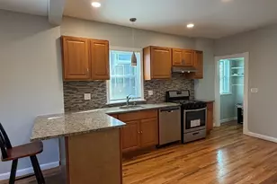 101 Brown Ave, Boston, MA 02131 - Photo 6