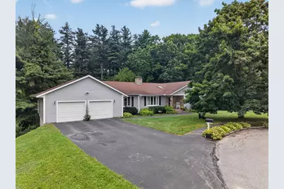 38 Sable Run Ln, Methuen, MA 01844 - Photo 2