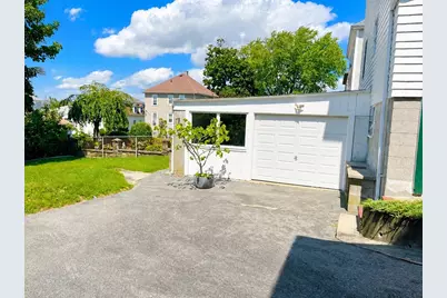 559-561 S Almond St, Fall River, MA 02724 - Photo 4