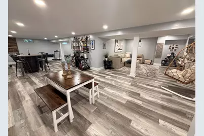91 Royal St, Chicopee, MA 01020 - Photo 10
