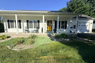 91 Royal St, Chicopee, MA 01020 - Photo 2