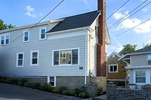 34 Beach St, Rockport, MA 01966 - Photo 4