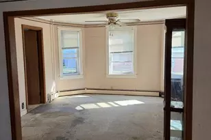 21 Everett St, Fall River, MA 02723 - Photo 8