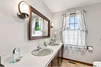 310 Briarwood Avenue, Southbridge, MA 01550 - Photo 30