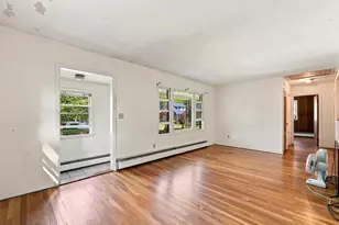44 Winnifred Rd, Brockton, MA 02301 - Photo 2