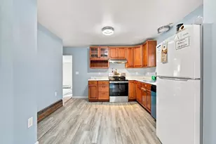 44 Winnifred Rd, Brockton, MA 02301 - Photo 6