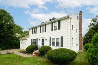 17 Woodlawn Ave, Holbrook, MA 02343 - Photo 2