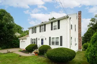 17 Woodlawn Ave, Holbrook, MA 02343 - Photo 2