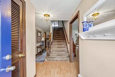 17 Woodlawn Ave, Holbrook, MA 02343 - Photo 4