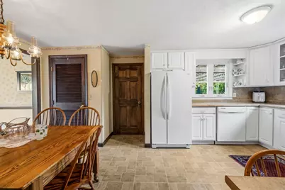 17 Woodlawn Ave, Holbrook, MA 02343 - Photo 10