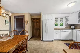 17 Woodlawn Ave, Holbrook, MA 02343 - Photo 10