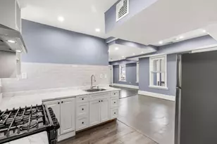 45 Thompson St, Boston, MA 02136 - Photo 16