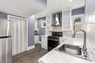 45 Thompson St, Boston, MA 02136 - Photo 14