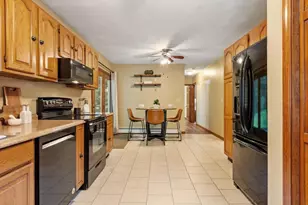 44 W Brookfield Rd, North Brookfield, MA 01535 - Photo 4