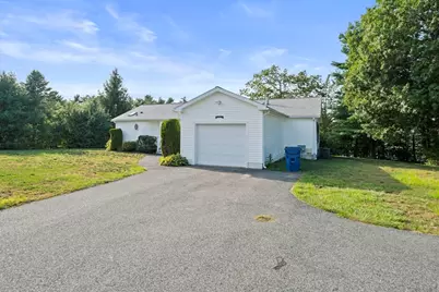 406 Simmons Rd, Middleborough, MA 02346 - Photo 2