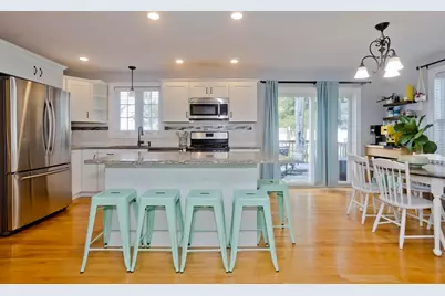 15 Lombard Ave, East Longmeadow, MA 01028 - Photo 14