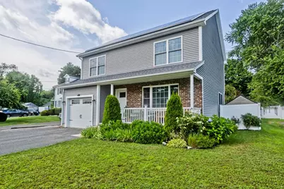 15 Lombard Ave, East Longmeadow, MA 01028 - Photo 2