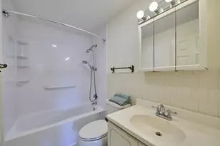 9 Circuit Ln, Watertown, MA 02472 - Photo 16