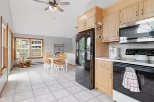 4 Shore Ln, Holland, MA 01521 - Photo 10
