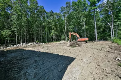 35 Sawmill Rd, Dudley, MA 01571 - Photo 8