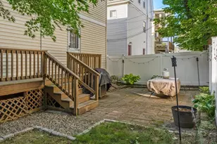 103 Willow Ave, Somerville, MA 02144 - Photo 18
