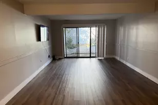 555 Russell Rd, Westfield, MA 01085 - Photo 6