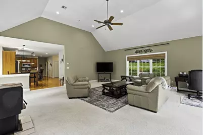 161 South St, Upton, MA 01568 - Photo 14