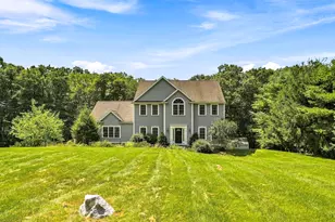 161 South St, Upton, MA 01568 - Photo 2