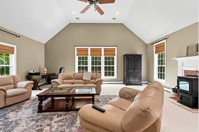 161 South St, Upton, MA 01568 - Photo 16
