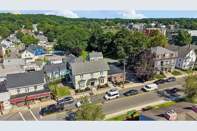 61 Pleasant St, Woburn, MA 01801 - Photo 38