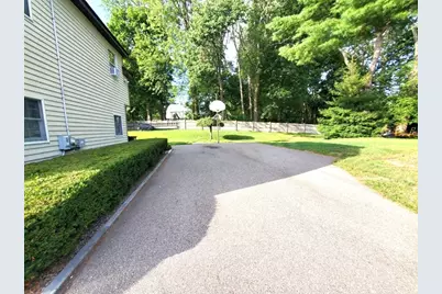 26 Carver Dr #2, Bridgewater, MA 02324 - Photo 8