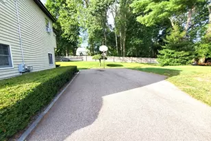 26 Carver Dr, Bridgewater, MA 02324 - Photo 8
