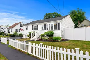 6 Haskell Pl, Peabody, MA 01960 - Photo 2