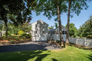 39 Ledgewood Dr, Cohasset, MA 02025 - Photo 2
