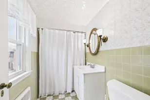 30 Manor Rd, Waltham, MA 02453 - Photo 26