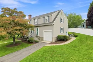 30 Manor Rd, Waltham, MA 02453 - Photo 2