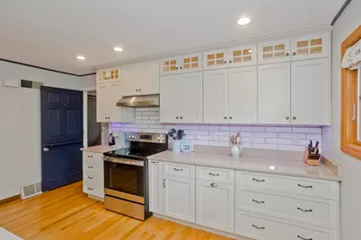7 Woodland Rd, Westfield, MA 01085 - Photo 6