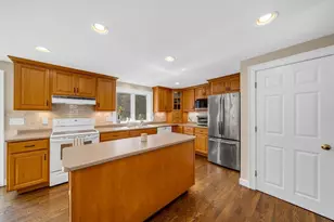18 Miland Ave, Chelmsford, MA 01824 - Photo 4